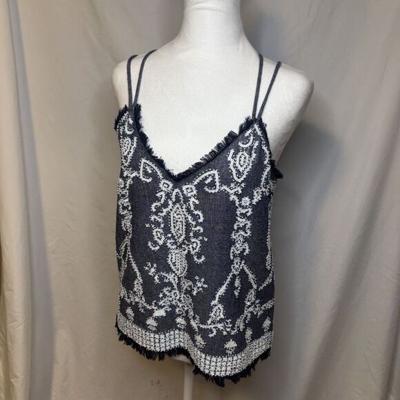 Endless Rose Sequin Embroidered Floral Sleeveless Top Womens Going Out NWOT - Picture 3 of 7